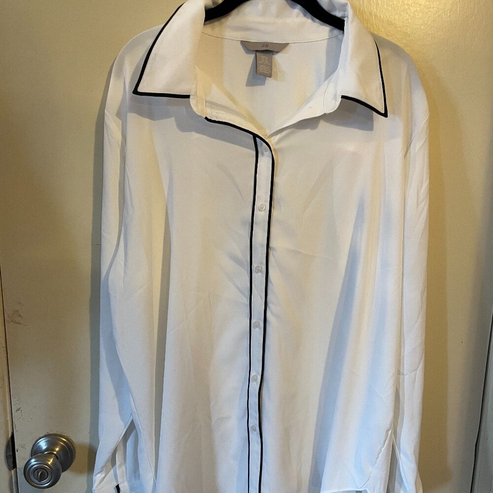 H&M White Button Down Shirt with Black Pipping
